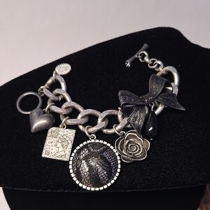 🌷3/$25 Jessica Simpson Silver and Black Charm Bracelet